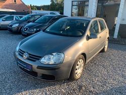 Grau Gebraucht 2005 VW Golf V Limousine | 2.699 € (Fairer Preis)