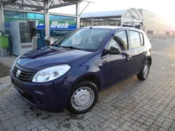 Blau Gebraucht 2009 Dacia Sandero Kleinwagen | 1.600 € (Guter Preis)