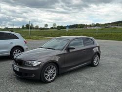 Braun Gebraucht 2007 BMW 120 Coupé Coupé | 7.200 € (Fairer Preis)