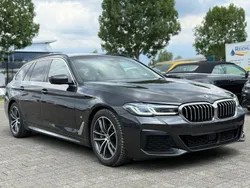 Grau Gebraucht 2023 BMW 540 M Sport Limousine | 44.900 € (Superpreis)