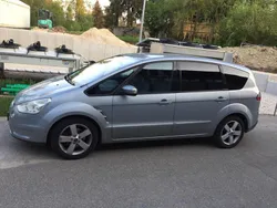 Silber Gebraucht 2008 Ford S-MAX S Van / Kleinbus | 4.990 €