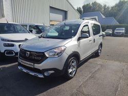 Silber Gebraucht 2020 Dacia Dokker Stepway Van | 16.490 € (Etwas zu teuer)