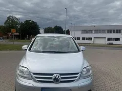 Silber Gebraucht 2006 VW Golf Plus Cross Van / Kleinbus | 3.400 € (Fairer Preis)