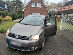 Grau Gebraucht 2011 VW Golf VI Kleinwagen | 6.000 € (Fairer Preis)