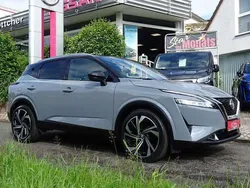 Ceramic grey (metallic) Gebraucht 2022 Nissan Qashqai Tekna SUV | 25.990 € (Fairer Preis)