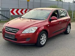 Orange Gebraucht 2009 Kia Ceed Kleinwagen | 2.999 €