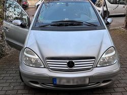 Silber Gebraucht 2004 Mercedes A160 Kleinwagen | 2.300 € (Teuer)