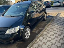 Schwarz Gebraucht 2008 VW Golf V Limousine | 5.200 € (Etwas zu teuer)