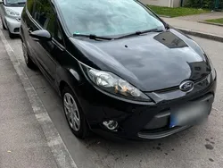 Schwarz Gebraucht 2012 Ford Fiesta Kleinwagen | 2.450 €