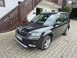 Schwarz Gebraucht 2014 Skoda Yeti Ambition SUV | 9.999 € (Fairer Preis)