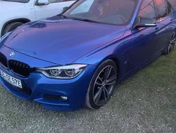 Blau Gebraucht 2016 BMW 330e iPerformance Limousine | 20.500 € (Fairer Preis)