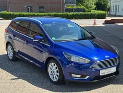 Blau Gebraucht 2016 Ford Focus Titanium Limousine | 5.999 € (Superpreis)