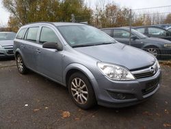 Silber Gebraucht 2009 Opel Astra Edition Kombi | 1.950 € (Guter Preis)