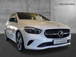Weiß Gebraucht 2024 Mercedes B200 Van / Kleinbus | 36.290 € (Teuer)