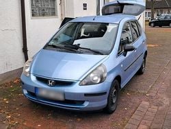 Blau Gebraucht 2004 Honda Jazz Kleinwagen | 1.300 € (Fairer Preis)