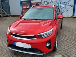 Rot Gebraucht 2018 Kia Stonic Vision SUV | 11.900 € (Guter Preis)