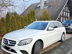 Weiß Gebraucht 2019 Mercedes C180 Avantgarde Kombi | 18.900 € (Fairer Preis)