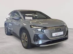 Kieselgrau Gebraucht 2022 Audi Q4 Sportback e-tron Ambiente SUV | 32.990 € (Guter Preis)
