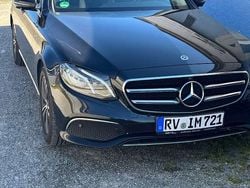 Schwarz Gebraucht 2019 Mercedes E220 Limousine | 28.400 € (Guter Preis)
