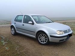 Silber Gebraucht 2001 VW Golf IV Basis Kleinwagen | 1.700 € (Fairer Preis)