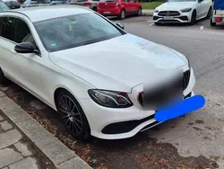 Weiß Gebraucht 2018 Mercedes E220 Kombi | 20.000 € (Guter Preis)