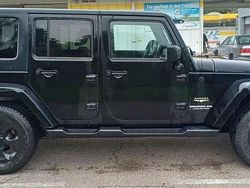 Schwarz Gebraucht 2011 Jeep Wrangler Unlimited Sahara SUV | 12.500 € (Etwas zu teuer)