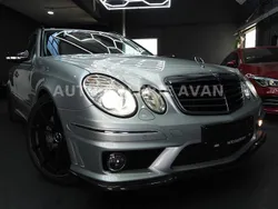 Iridiumsilber metalliclack Gebraucht 2008 Mercedes E63 AMG AMG Kombi | 38.900 € (Teuer)