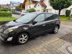 Schwarz Gebraucht 2010 Renault Grand Scénic III Dynamique Van / Kleinbus | 2.900 € (Superpreis)