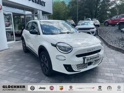 Weiß Gebraucht 2024 Fiat 600 Basis SUV | 26.990 € (Teuer)