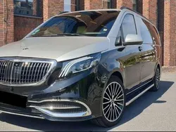 Schwarz Gebraucht 2019 Mercedes Vito Style Van / Kleinbus | 44.900 €