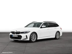 Weiß Gebraucht 2024 BMW 330 Kombi | 50.138 €