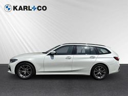 Weiss Gebraucht 2022 BMW 320 Sport Line Kombi | 27.888 € (Fairer Preis)