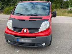 Rot Gebraucht 2009 Renault Trafic Van | 11.000 €