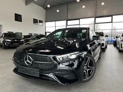 Kosmosschwarz metalliclack Gebraucht 2024 Mercedes A200 AMG Limousine | 35.470 € (Etwas zu teuer)