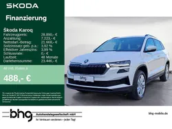 Moonweiß perleffekt Gebraucht 2024 Skoda Karoq Selection SUV | 28.890 € (Fairer Preis)