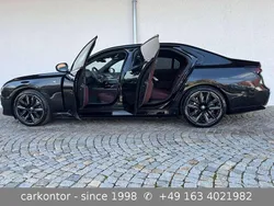 Blacksapphire metallic Gebraucht 2023 BMW i7 M Sport Limousine | 110.900 €