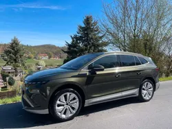 Olibogrün metallic Neu 2025 Skoda Enyaq iV Loft SUV | 42.990 € (Fairer Preis)