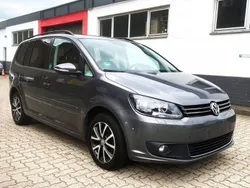 Pepper grey metallic Gebraucht 2015 VW Touran R Van / Kleinbus | 6.990 € (Etwas zu teuer)