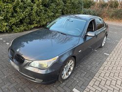 Grau Gebraucht 2008 BMW 525 Sport Line Limousine | 6.499 € (Fairer Preis)