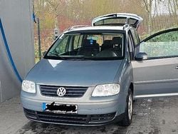 Grau Gebraucht 2006 VW Touran Van / Kleinbus | 1.100 € (Guter Preis)