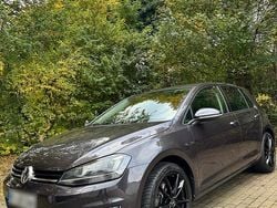 Grau Gebraucht 2015 VW Golf VII Limousine | 11.500 € (Fairer Preis)