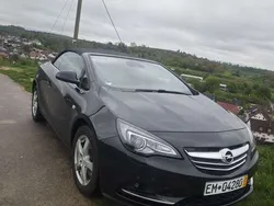 Gebraucht 2016 Opel Cascada Innovation Cabrio | 12.000 € (Etwas zu teuer)