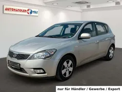 Silber Gebraucht 2011 Kia Ceed Limousine | 3.199 € (Superpreis)