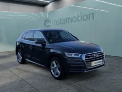 Grau Gebraucht 2020 Audi Q5 Sport SUV | 32.070 € (Guter Preis)
