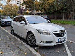 Weiß Gebraucht 2012 Opel Insignia OPC Kombi | 7.201 € (Etwas zu teuer)