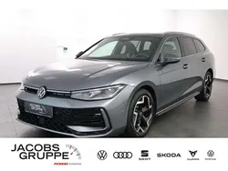 Grau Gebraucht 2025 VW Passat Style Kombi | 45.730 € (Superpreis)