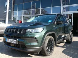 Techno green/dach schwarz Gebraucht 2025 Jeep Compass North SUV | 39.980 € (Teuer)