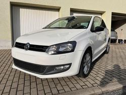 Weiß Gebraucht 2012 VW Polo Limousine | 4.990 € (Guter Preis)