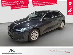 Grau Gebraucht 2024 Audi A3 Sportback Ambiente Limousine | 33.555 € (Guter Preis)