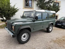 Grün Gebraucht 2009 Land Rover Defender SUV | 28.990 €